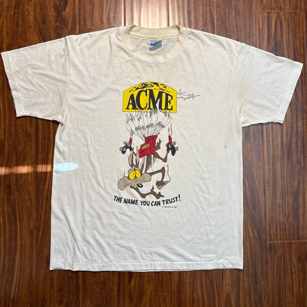 Vintage Warner Bros Acme T-Shirt. Made in USA. Single Stitch.